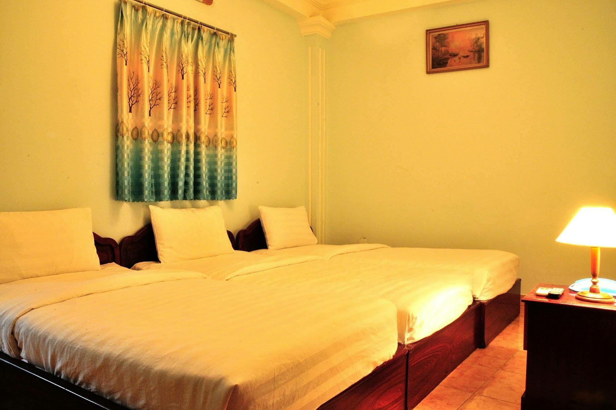 Ha Trang Hotel Bandar Ho Chi Minh Luaran gambar